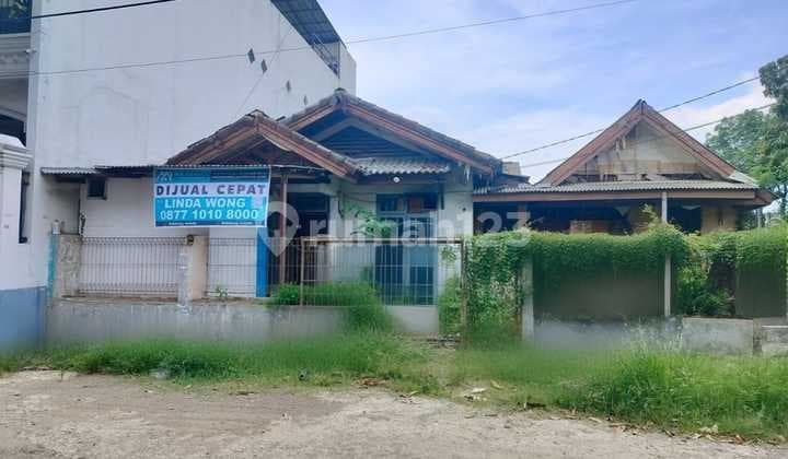 Dijual / Disewa Tanah di Duta Bandara Permai. Posisi Hoek Luas 14x17 238m. Bonus Bangunan. Nego