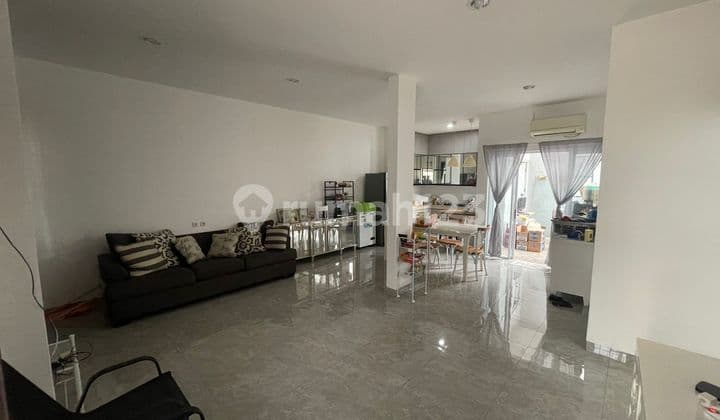 Rumah Bagus Siap Huni di Lagoon Serpong