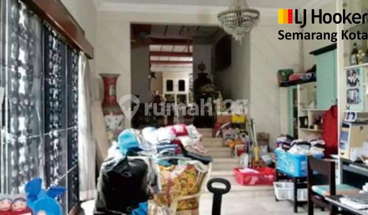 Rumah di Jalan Raung