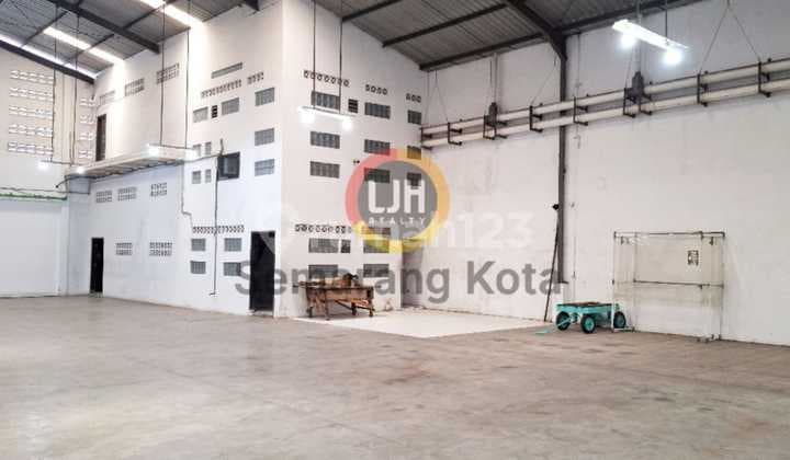 Gudang siap pakai di Terboyo Megah