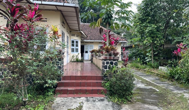 Rumah Dan Tanah Di Tengah Kota Salatiga Rumah SHM - Sertifikat Hak Milik