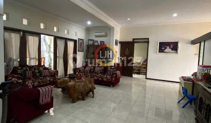 Ready-to-occupy house in Puri Anjasmoro