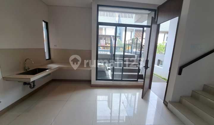 Myza Falthouse House in BSD Tangerang Strategic Location Negotiable Myza Falthouse House in BSD Tangerang Strategic Location Negotiable