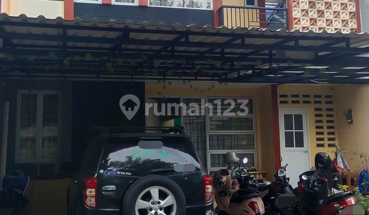 Rumah 2 Lantai di Cluster Castilla BSD City, Tangerang Selatan