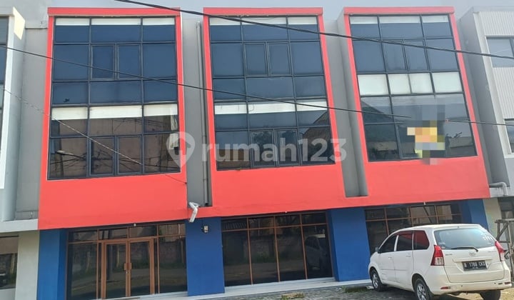 Disewakan Ruko Gandeng 3 Lantai di Jatake, Tangerang