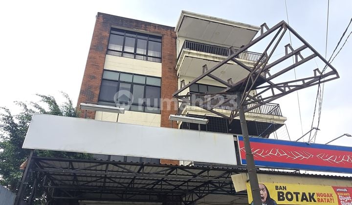 Ruko Jelupang 4 Lantai di BSD City, Tangerang Selatan