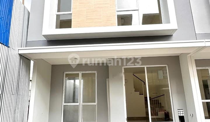 Rumah Siap Huni 2 Lantai di Gading Serpong, Tangerang