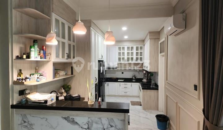 Rumah Mewah Semi Furnish Ketintang