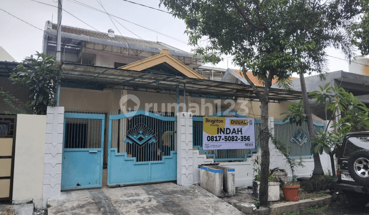 Rumah Terawat Strategis dekat Pusat Kota Surabaya