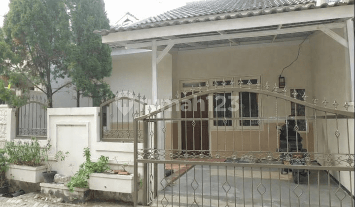 Rumah Terawat Tenggilis Mejoyo Siap Huni Dekat Ubaya