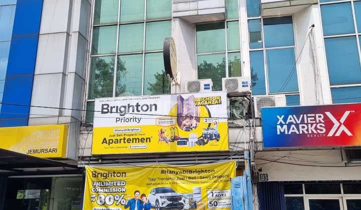 For Sale / For Lease Strategic Shop-House Directly on Jemursari Main Road Suitable for Office, Restaurant, Bank, Clinic, etc. Very Spacious Parking Area @Jemursari Main Road