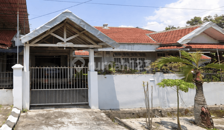 Rumah Hook Medokan Asri Cocok Bangun Kos Dekat Upn