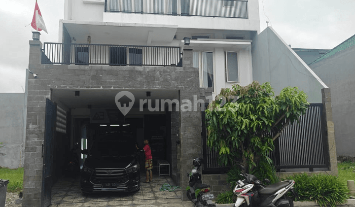 Rumah Minimalis Bagus Siap Huni Dekat Its dan Pakuwon City