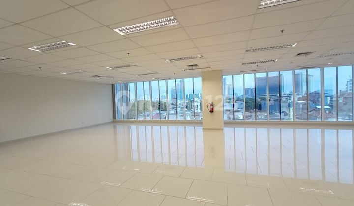 Gedung Baja, Pangeran Jayakarta Jakpus 86m2, 336m2, 174m2, Hub Ayu 08128236xxxx