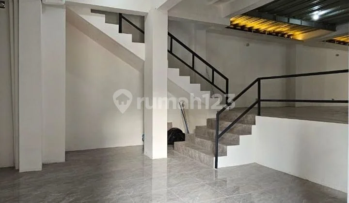 Gondangdia Lama 25, 85m2 Land, Has External Lobby Door Access Contact Ayu 081282365373 Gondangdia Lama 25, 85m2 Land, Has External Lobby Door Access Contact Ayu 081282365373