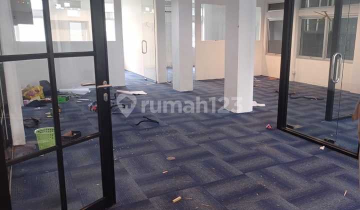 Kebon Sirih 39 Building Fitted 189m2 Contact Ayu 081282365373 Kebon Sirih 39 Building Fitted 189m2 Contact Ayu 081282365373