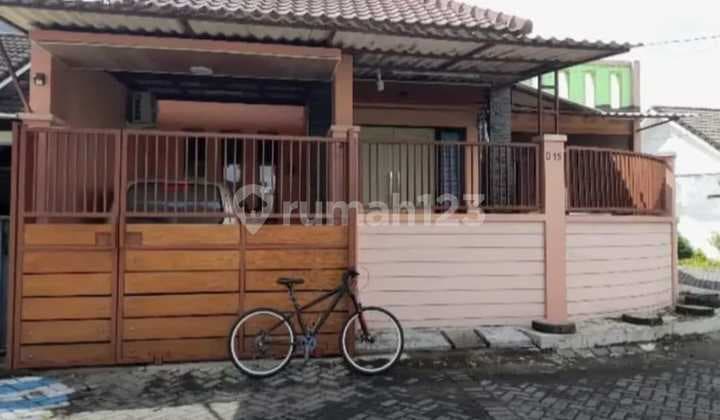 Rumah Hook Terawat Pondok Citra Eksekutif MERR