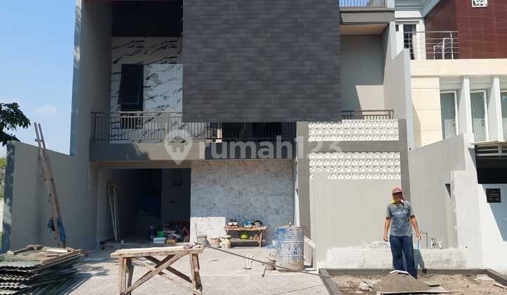 Rumah Minimalis Baru San Antonio Pakuwon City
