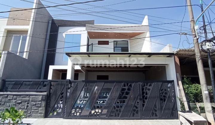 RUmah BARU 2 Lantai Minimalis+Private Pool Baruk Tengah Pondok Nirwana MERR
