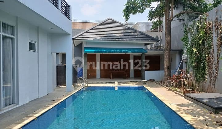 Rumah Sewa Bagus Dgn Swimming Pool Di Kebayoran Bintaro Jaya