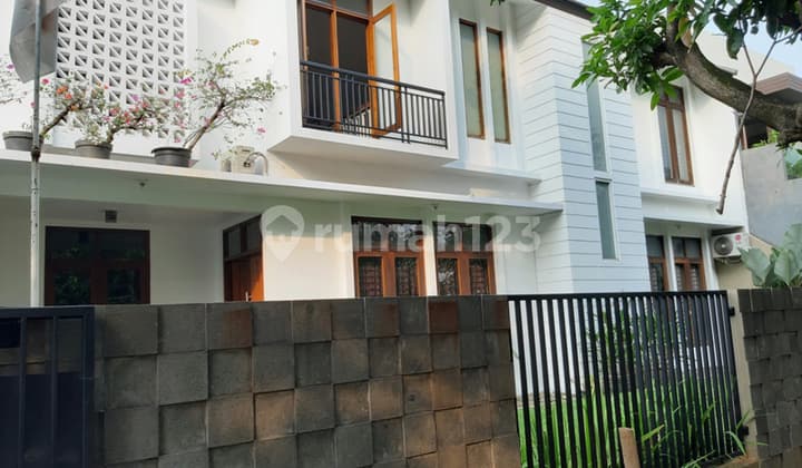 Rumah Luas Bagus SHM - Sertifikat Hak Milik di Puri Bintaro Jaya, Bintaro