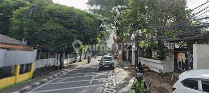 2 bidang tanah dengan luas total 982 m 2 berikut bangunan di Kota Adm. Jakarta Selatan