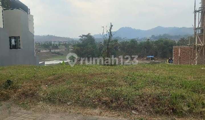Kavling di Kota Baru Parahyangan, Strategis Tatar Kumalasinta