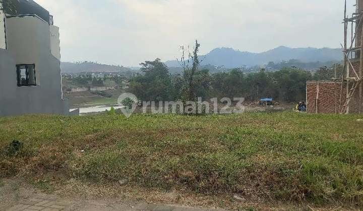 Kavling di Kota Baru Parahyangan, Strategis Tatar Kumalasinta