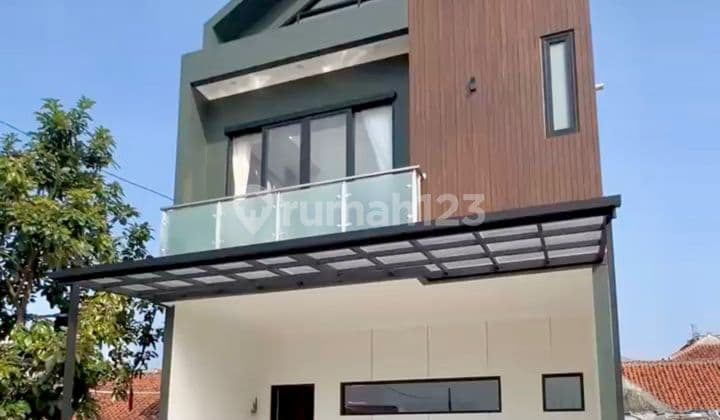 Rumah di Cisaranten Residence Arcamanik Bandung, Bagus Strategis