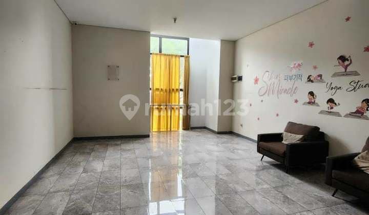 Ruko di Kota Baru Parahyangan, Strategis Depan Hotel Mason Pine