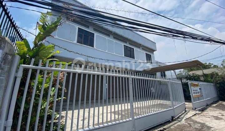 3 Ruko Gandeng di Mainroad Jalan Kopo Cirangrang, Luas Strategis