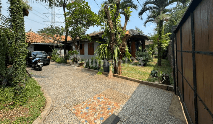 Rumah Estetik 558 M² Konsep Kayu Jati di Cikeas Udik, Gn. Putri