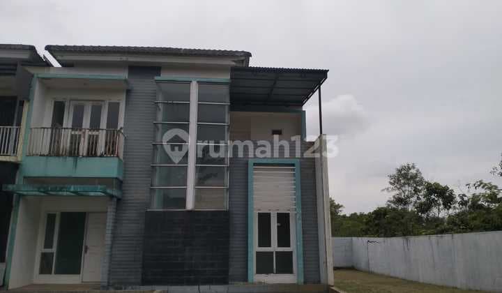 Rumah lt 290 m², view timur di komplek Kuantan Regency #