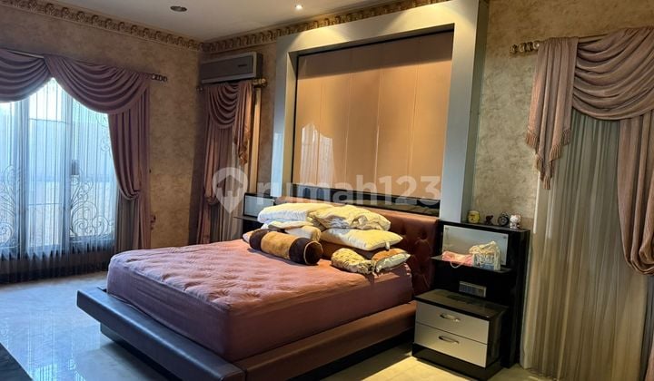 Barang Nemu! Clasic Mewah Reg21 Dkt Galaxy Pakuwon City Unair Its