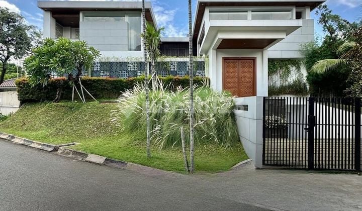 Rumah Murah Konsep Tropikal Pondok Indah Siap Huni