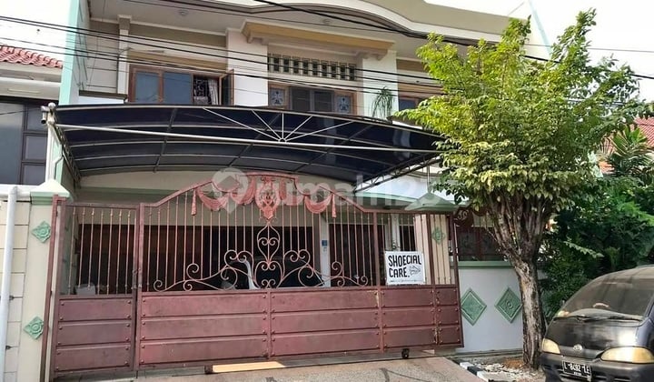 For Sale, Ready-to-Occupy House in Manyar Kertoarjo, Surabaya