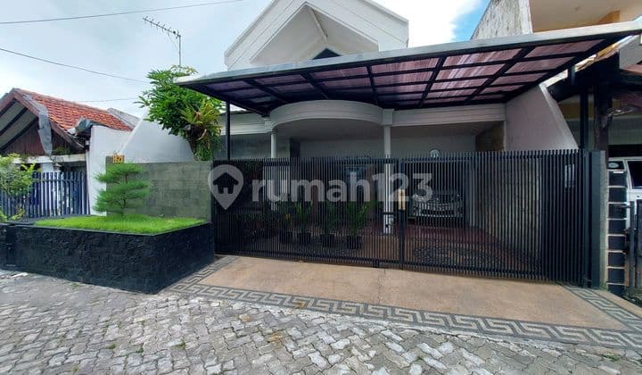 House for Sale in Rungkut, Surabaya, Ready to Occupy, Certificate of Ownership Included