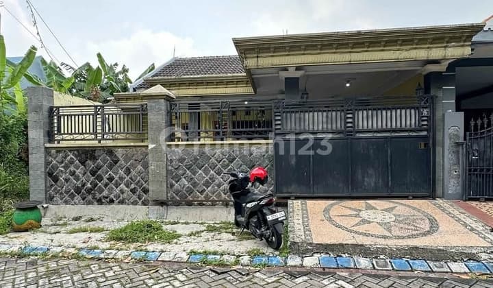 For Sale: Kahuripan Nirwana House, Sidoarjo City