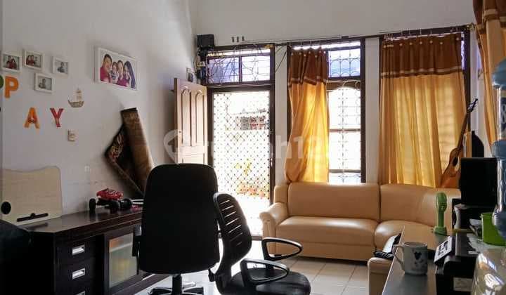 Dijual Rumah Strategis Sayap Bkr