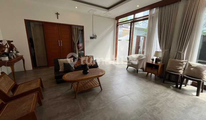 PREMIUM LOCATION Spacious 4Br Villa Jimbaran Bali 2 Are Freehold Fully Furnished Big Pool Near GWK & Balangan Beach