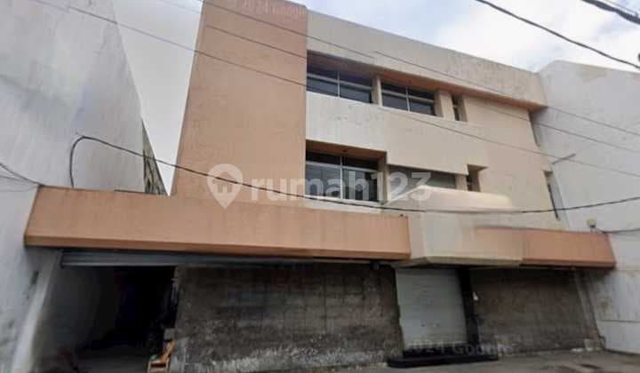 FLASH SALE NEGO PUOOL Gedung Ex Kantor Dekat Slompretan Surabaya 3 Lantai 2060m2 Terawat Siap Pakai