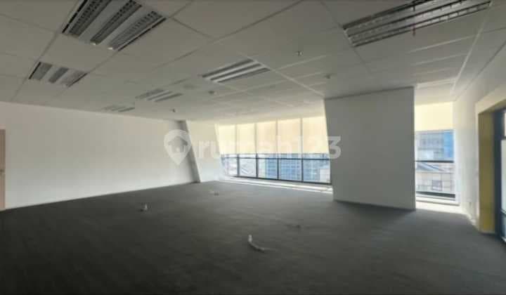 Premium Office Space Pakuwon Center Surabaya 269.5m2 Connect to Mall Tunjungan Plaza