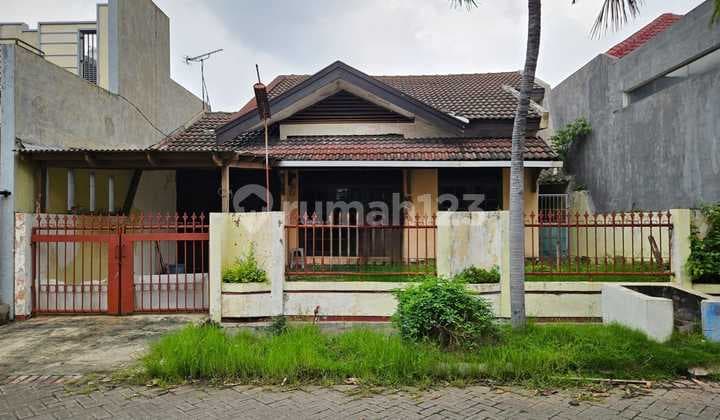 Flash Sale Rumah Bendul Merisi Selatan, Lokasi Tengah Kota Wonocolo - Surabaya Selatan