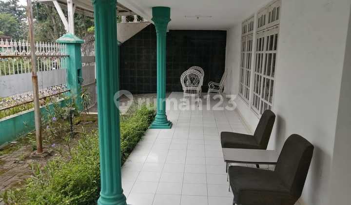 Beli Tanah Bonus Bangunan Besar Murah Cuma ±10 Juta/M² - Cocok Kost Eksklusif / Dibangun 3 Unit Rumah 2 Lantai