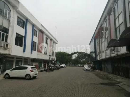 Surya Inti Permata Juanda Sidoarjo 3-Storey Shop House Near Juanda Airport, 1m Away, Immediate Cash Flow with Existing Tenants.