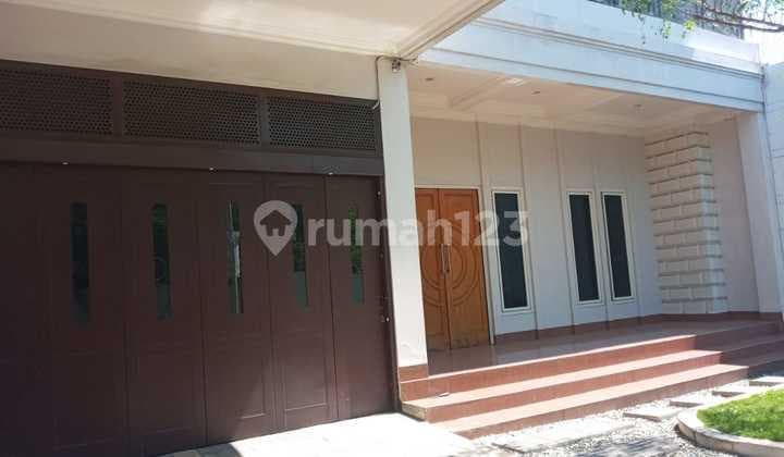 BESAR MEWAH LUAR DALAM Rumah Manyar Surabaya 2 Lantai 12x28 SHM Strategis Cocok Utk Kantor/Usaha Murah