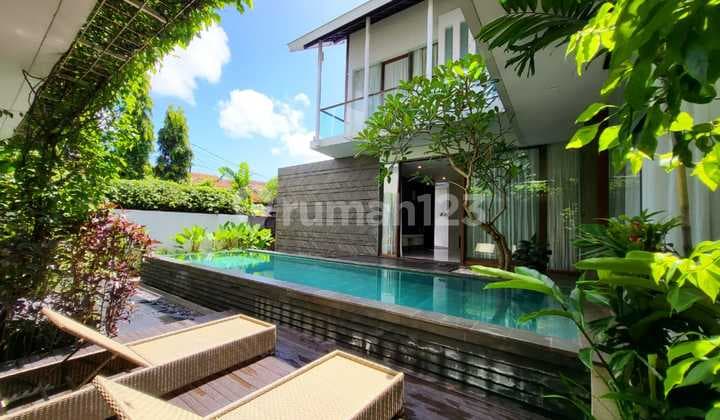 NEAR GWK Modern Tropical 5BR Villa Puri Gading Jimbaran Bali 4 Are Freehold Semi Furnish Pool Best Deal