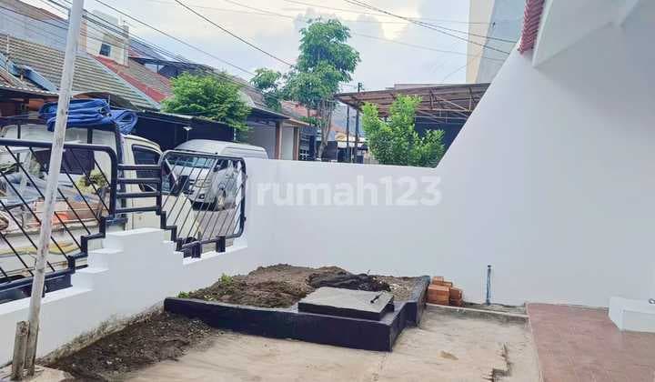 Rumah Siap Huni Nginden Intan Surabaya Baru Renov Satu-Satunya di Harga 1Man