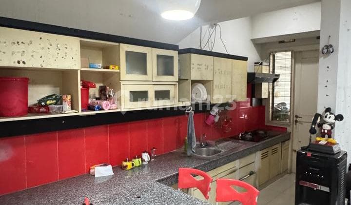 Rumah Central Park A.Yani Ketintang Surabaya 8x16 SHM 2Lantai Bagus Siap Huni Belakang Polda Jatim