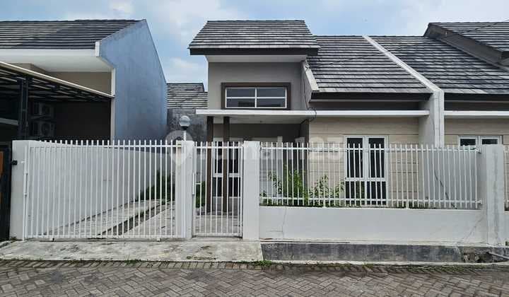 READY 2 UNIT JEJER Disewakan Rumah Alana Regency Cemandi Sidoarjo Dr Baru Belum Pernah Dihuni Hadap Lap Basket
